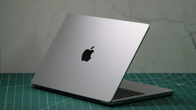 Apple Leak Hints at M4 Max Chip Powering New MacBook Pro Models: High-End Performance and RAM Specs Revealed 30-10-2024